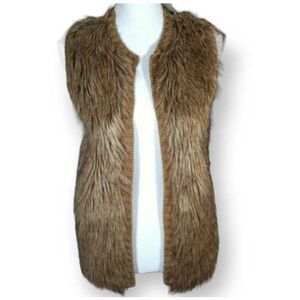 XHILARATION FAUX FUR CAMEL VEST SZ.XS EUC.